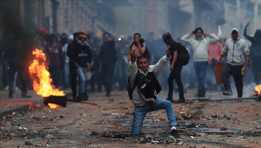 Presidente ecuatoriano decreta estado de excepción frente a protestas contra sus medidas económicas 