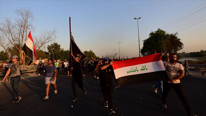 Irak Başbakanı Abdulmehdi: Iraklılar devletle devletsizlik tercihi arasında