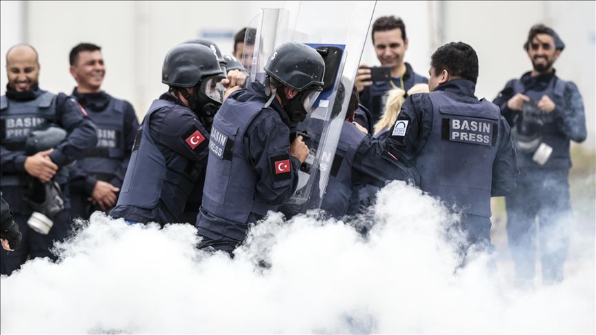 Termina entrenamiento de periodismo de guerra de la Agencia Anadolu en Ankara