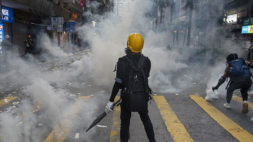 В Гонконге протестуют против запрета на ношение масок 