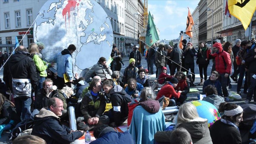 فيينا.. تظاهرات تطالب بمكافحة تغير المناخ وحماية البيئة    