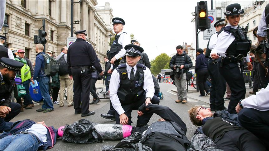 More than 20 climate protesters held in London