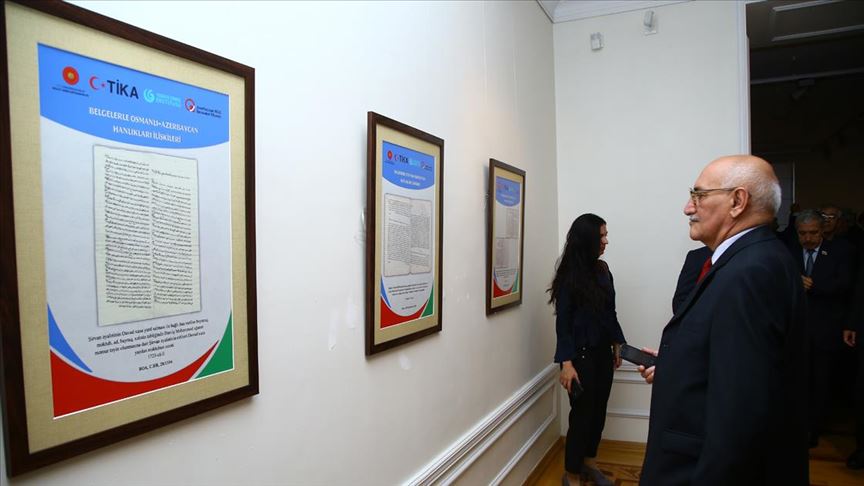 Azerbaycan'da tarihi belgeler sergilendi