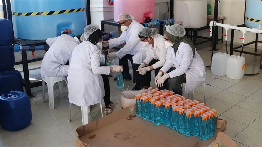 Öğrencilerin ürettiği deterjandan 5 milyon liralık ciro