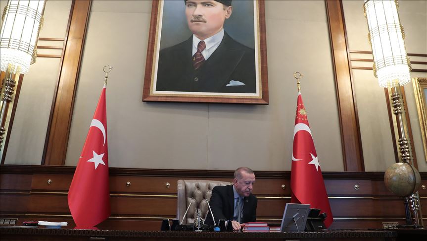 مشاهد لحديث أردوغان مع أكار لحظة إطلاق "نبع السلام"