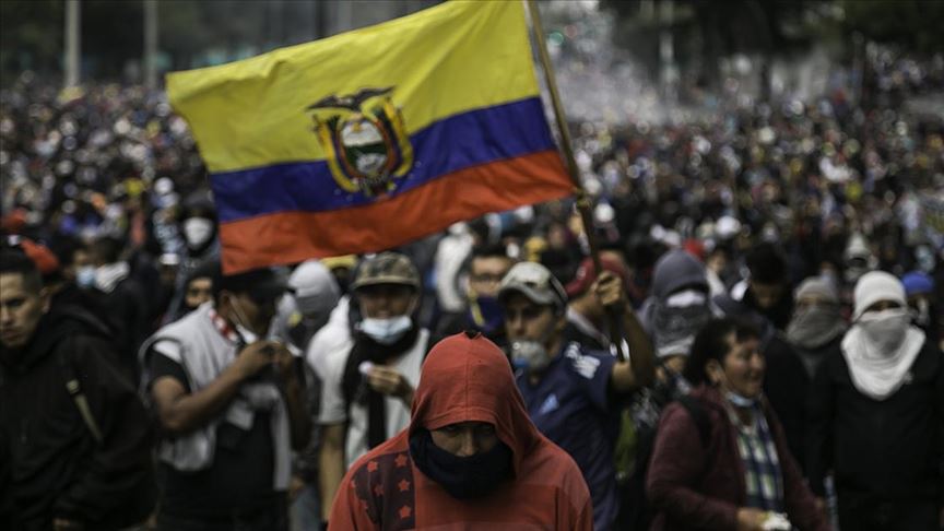 Ekvador’da yargı ve yasama kurumları da faaliyetlerini durdurdu