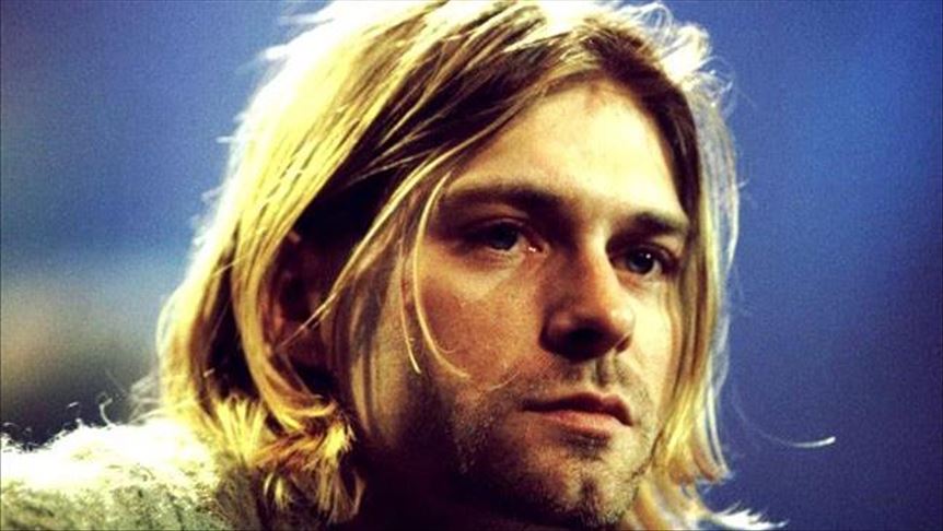 Kurt Cobain'in hırkası açık arttırmaya çıkarılıyor