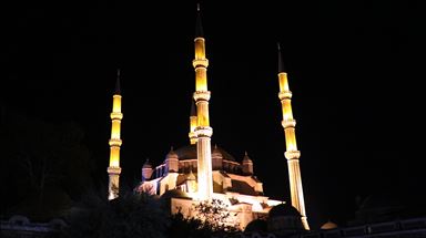 U svim džamijama u Istanbulu proučeni salavati povodom operacije “Izvor mira”