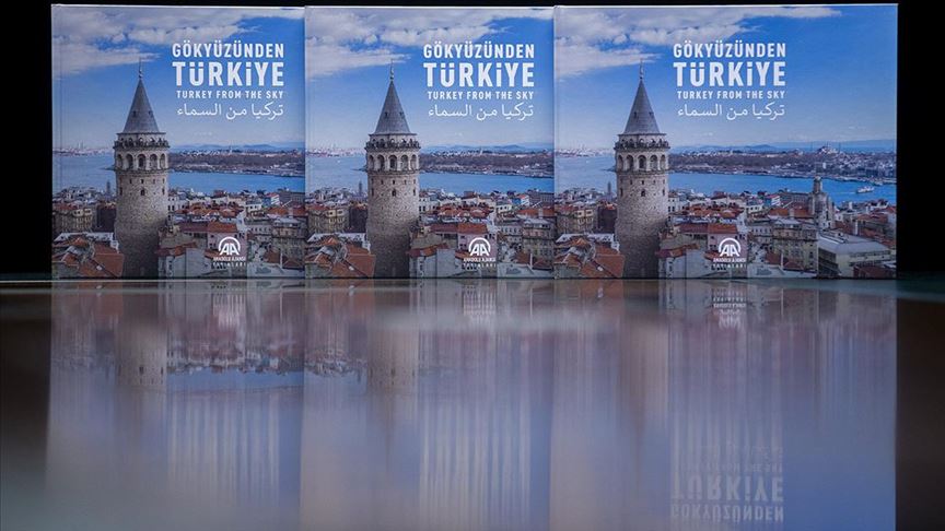 'Gökyüzünden Türkiye' 3 dilde hazırlanan yeni baskısıyla raflarda