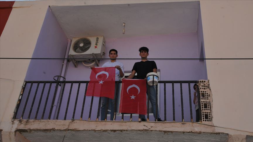 Sınır köylerinden Barış Pınarı Harekatı'na destek 