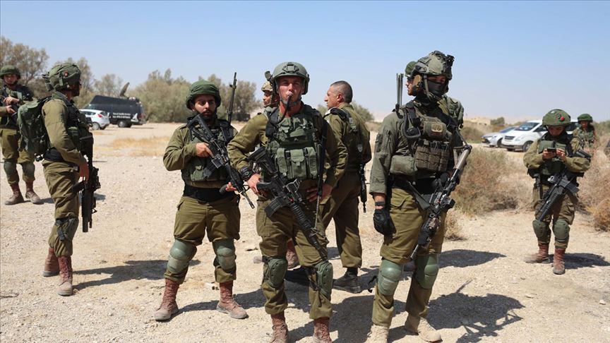 İsrail askerlerinden Batı Şeria'daki sağlık merkezine baskın  