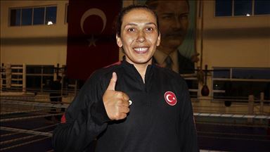 Championnat du monde de boxe féminine: La Turque Elif Guneri remporte l'Argent