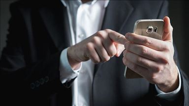 Danger of Nomophobia is growing, says expert
