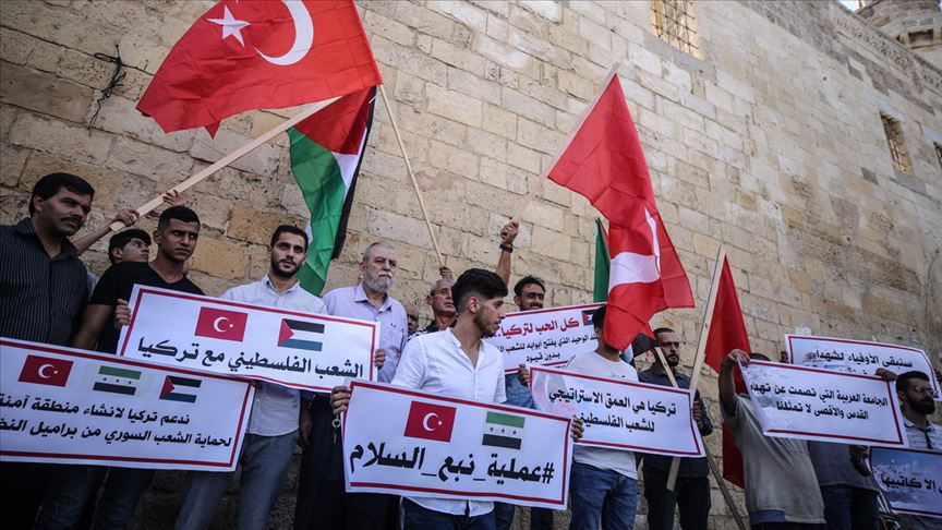 فلسطينيون بغزة: موقف الجامعة العربية من "نبع السلام" لا يُمثلنا