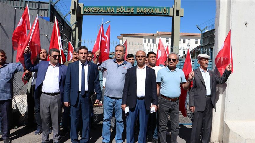 Diyarbakır'da gönüllü askerlik başvurusu