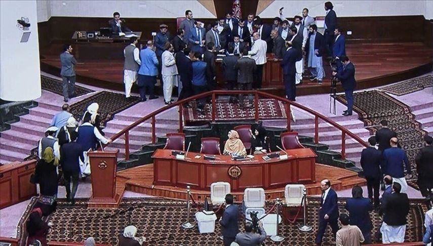 حمله موشکی به پارلمان افغانستان