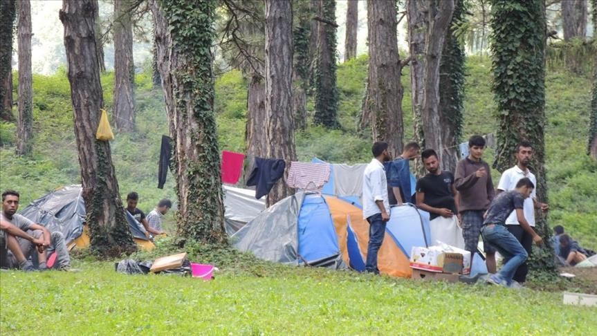 MUP: Nema ograničavanja kretanja migranata u USK, izmještanje sa javnih površina na Vučjak