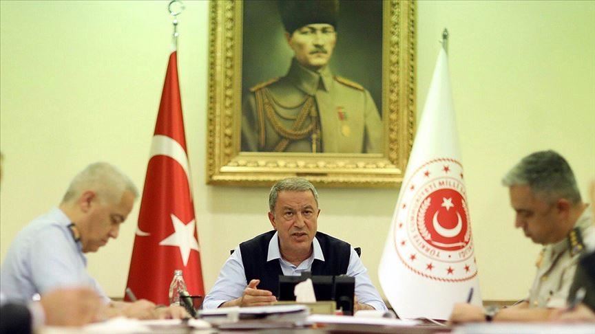 Akar S Entretient Sur La Syrie Avec Son Homologue Anglais