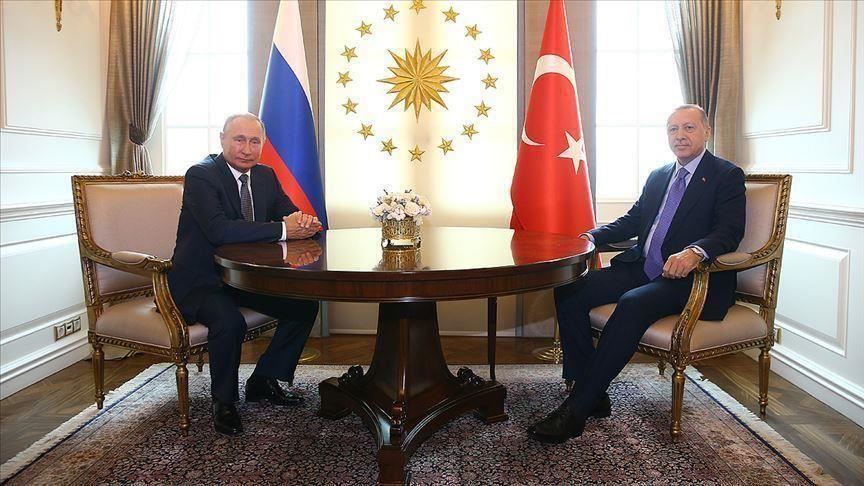 Turkish, Russian leaders discuss Syria over phone