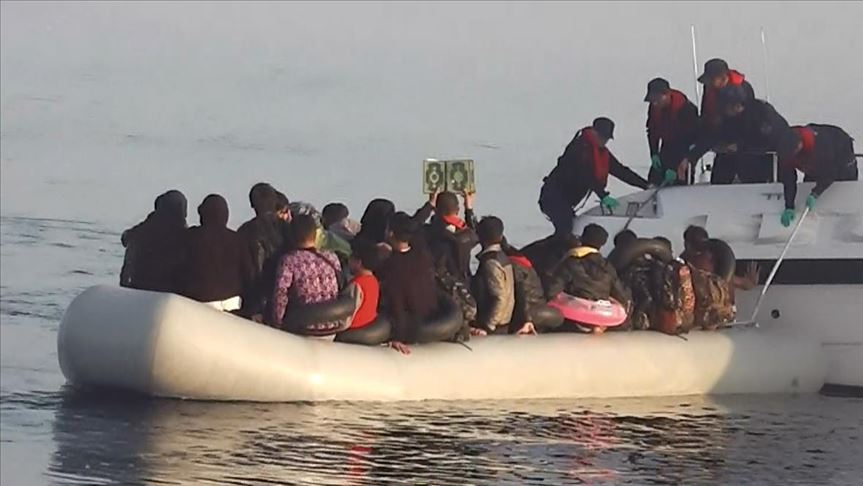 نجات 314 مهاجر غیرقانونی در آب‌های ازمیر ترکیه 