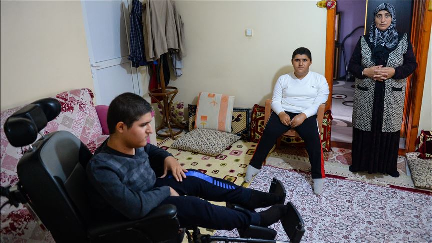 Igdir Da 4 Cocugu Kas Hastasi Annenin Fedakarligi