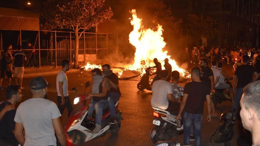 Tokom protesta u Bejrutu: Požar zahvatio zgradu, poginula dva strana državljana