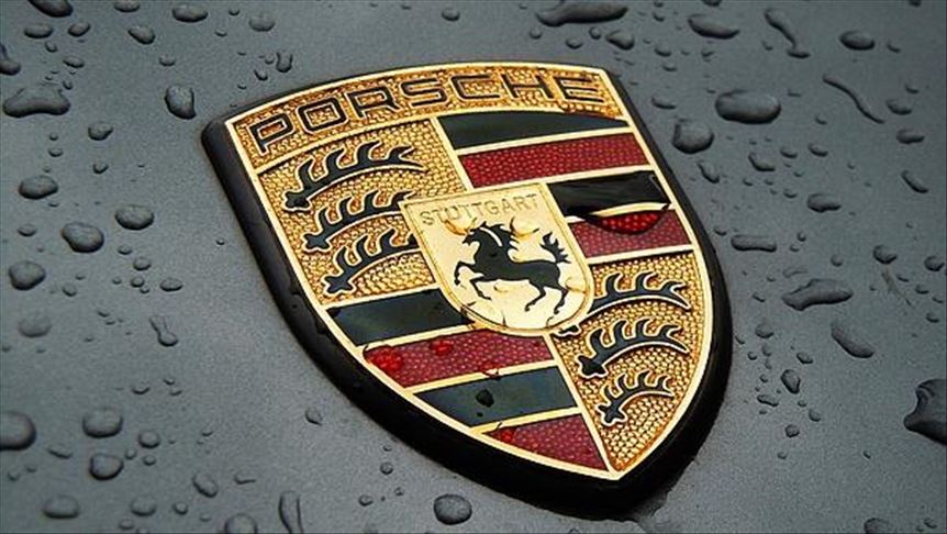 Porsche povlači više od dvije hiljade luksuznih automobila