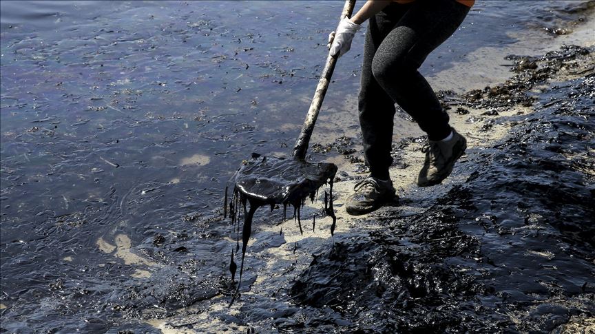 Brasil: una mancha de petróleo llega a la segunda bahía más grande del mundo