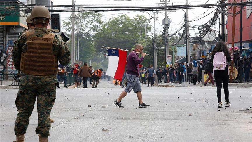 8 killed in Chile protests against metro price hikes