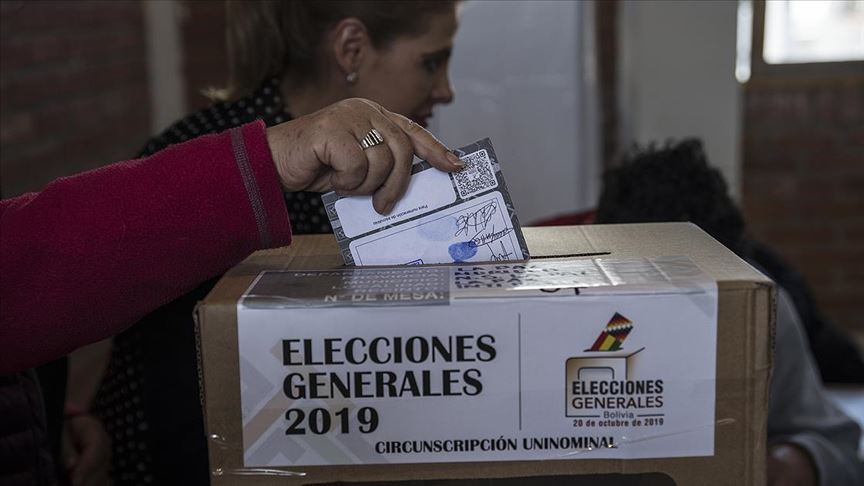 Bolivya'da devlet başkanının ikinci turda seçilmesi bekleniyor
