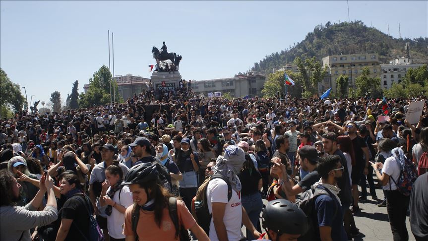 Chili / Manifestations : 13 morts selon un nouveau bilan 