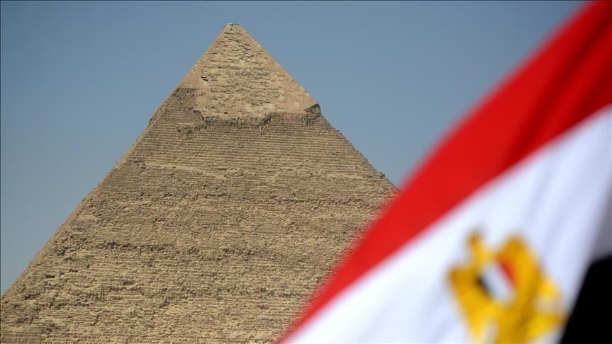الجنيه المصري يصعد 9.9 بالمئة أمام الدولار منذ مطلع 2019 
