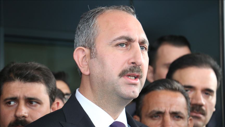 وزير العدل التركي: واشنطن ملزمة بتسليمنا الإرهابي الملقب بـ"مظلوم كوباني" 