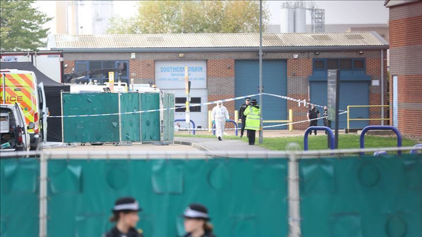 39 jasad dalam kontainer di Inggris diperkirakan tewas membeku