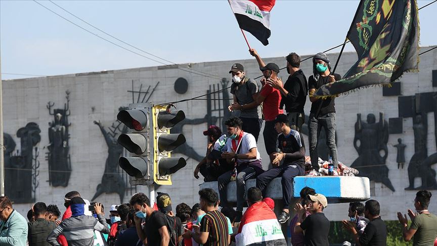 Bağdat'ta hükümet karşıtı gösteriler sürüyor