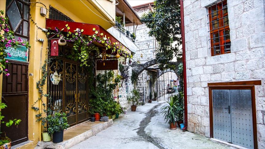 https www aa com tr tr kultur sanat hatayin tarihi tas evleri zamana direniyor 1626829