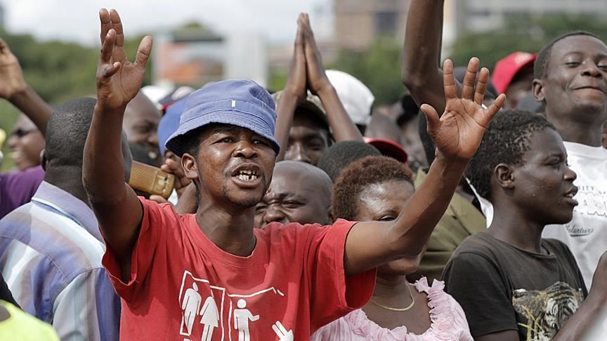 Renewed exodus of Zimbabweans amid economic woes