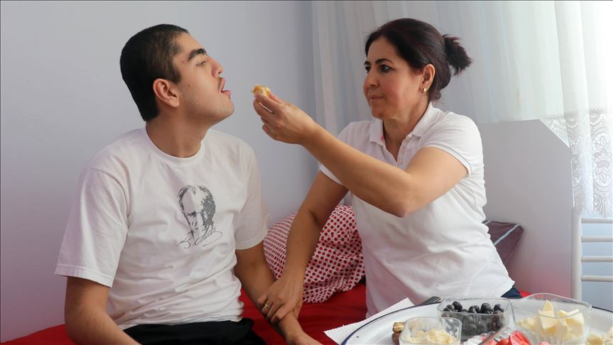engelli annesi olmayi bir lutuf olarak goruyorum