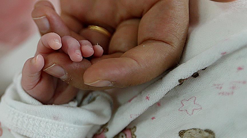 Çin'de 67 yaşındaki kadın doğum yaptı