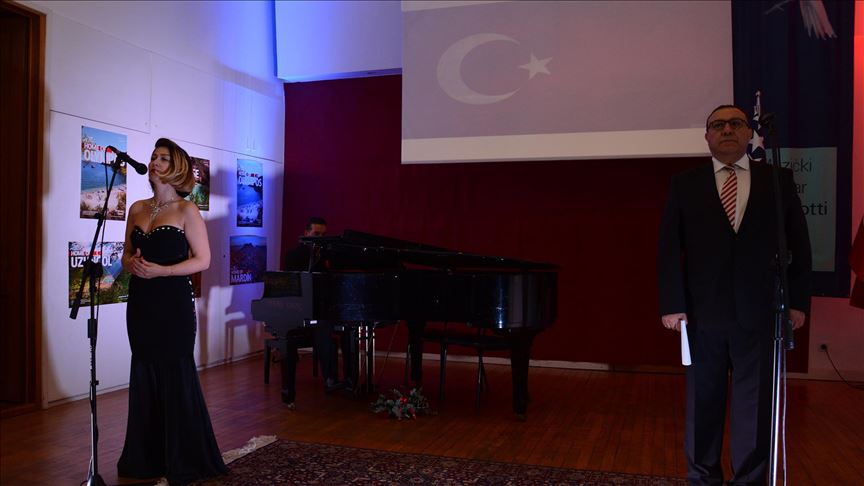 Svečanim prijemom i koncertom Pinar Donmez u Mostaru obilježen Dan Republike Turske