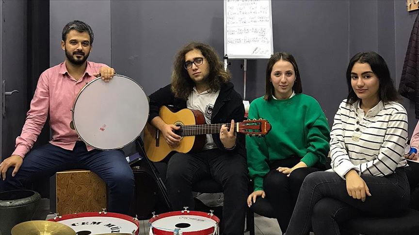 Ders arası konser