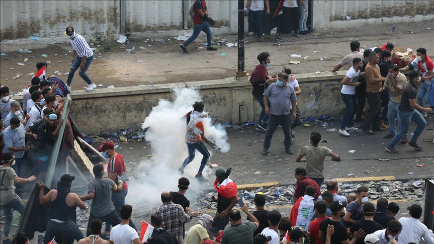 Protesters attack houses of Iraqi MPs in Dhi Qar