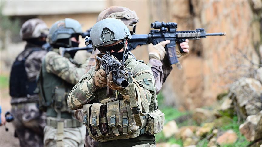 Muş ve Diyarbakır'da 3 terörist etkisiz hale getirildi