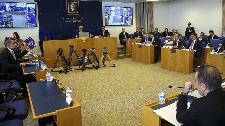 Yeni vergi düzenlemesinin 31 maddesi komisyonda kabul edildi
