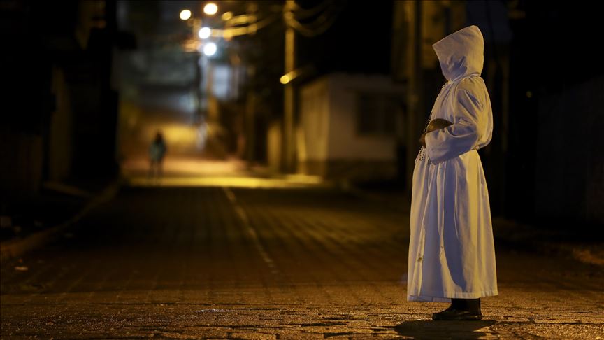 El "Animero", un personaje histórico ecuatoriano que pide rezar por las almas de los muertos