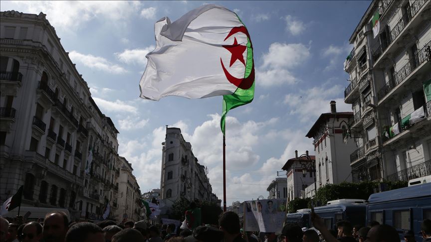 Argelia no olvida los crímenes cometidos por Francia en la era colonial