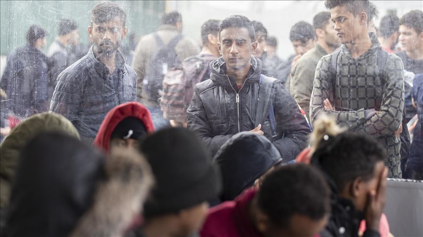 یونان مهاجران را با ضرب و شتم و اجبار به ترکیه بازمی‌گرداند