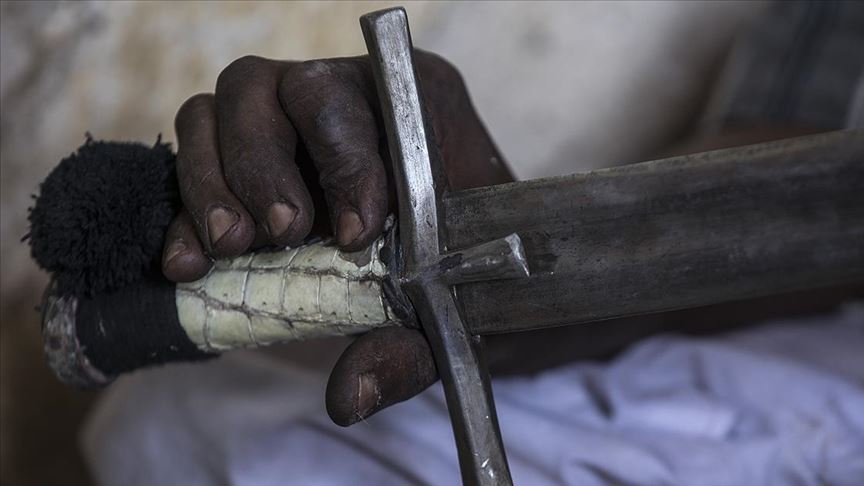 Sudan'ın doğusunda geleneksel kılıç kuşanma kültürü yaşatılıyor