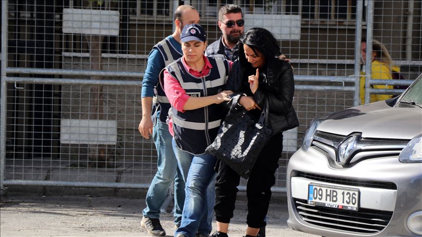 Sanal parayla kazanç vaadiyle dolandırıcılık yaptığı iddia edilen kadın Bursa'da yakalandı