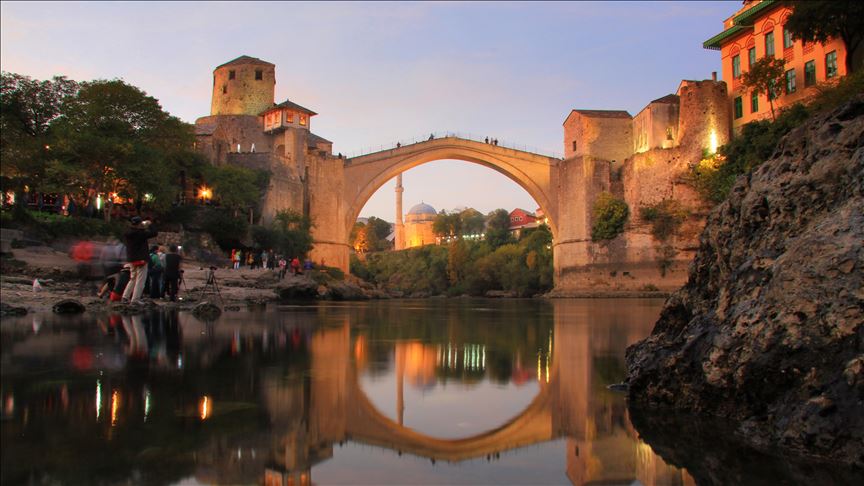 Bosnia: Mostar Bridge continues to unite races